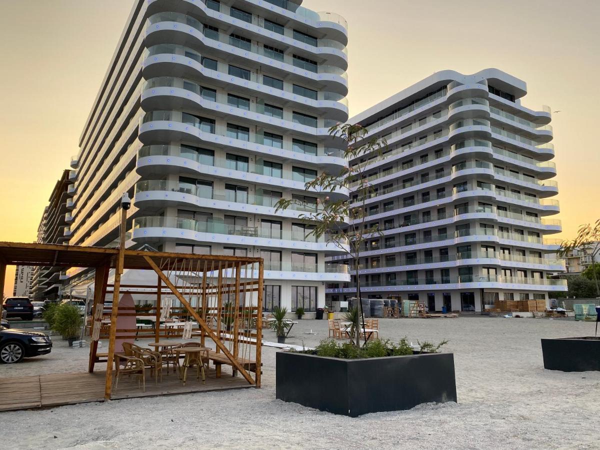 Perfect Sea On Mamaia